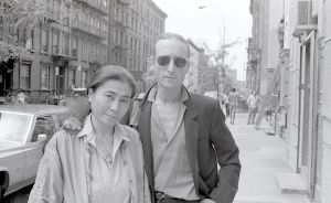 John Lennon, Yoko Ono   3  1980, NYC.jpg